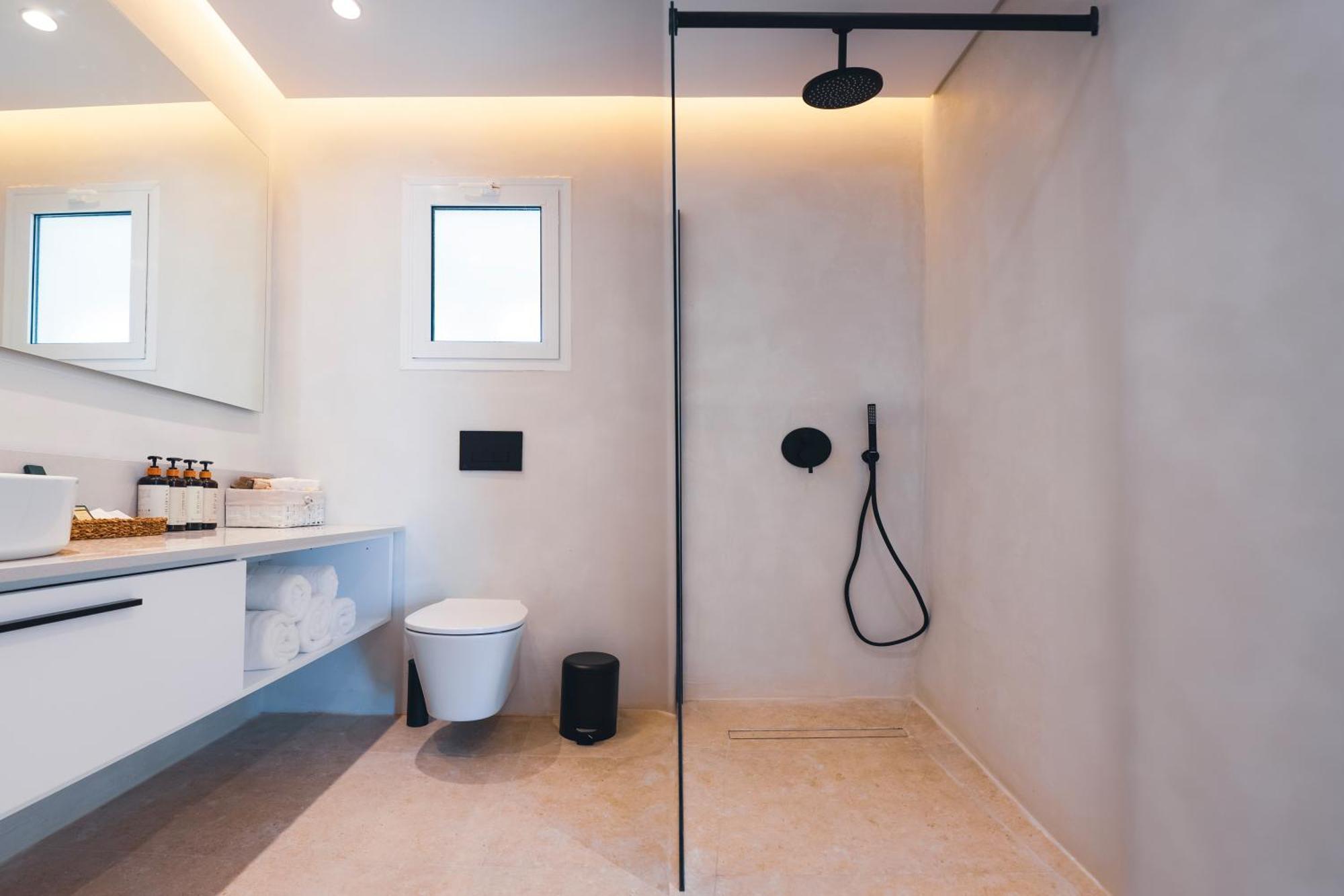 Wellclub - Wellness Family Experience - Seaview Hotel Пафос Екстериор снимка