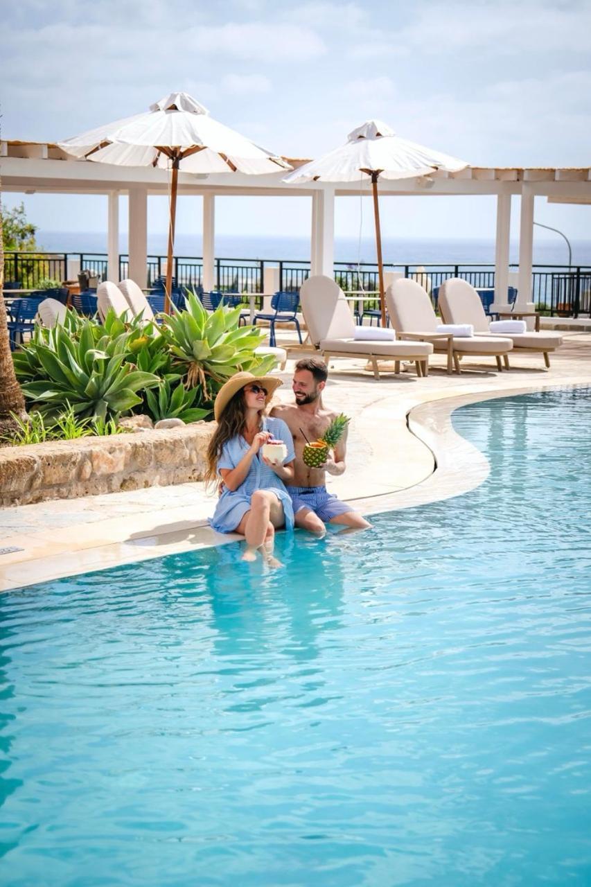 Wellclub - Wellness Family Experience - Seaview Hotel Пафос Екстериор снимка